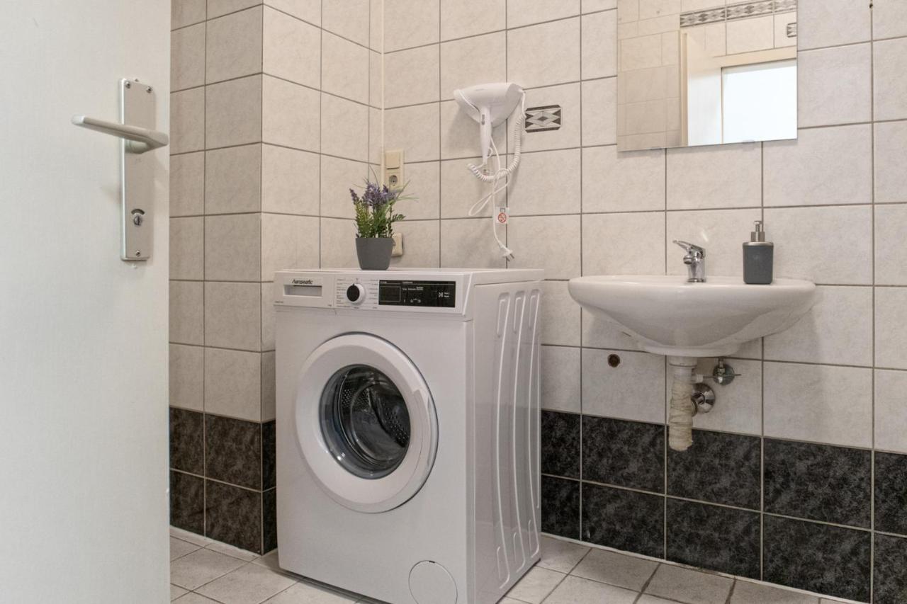 Spacious 2br Apt.-near Wiener Stadthalle Wiedeń
