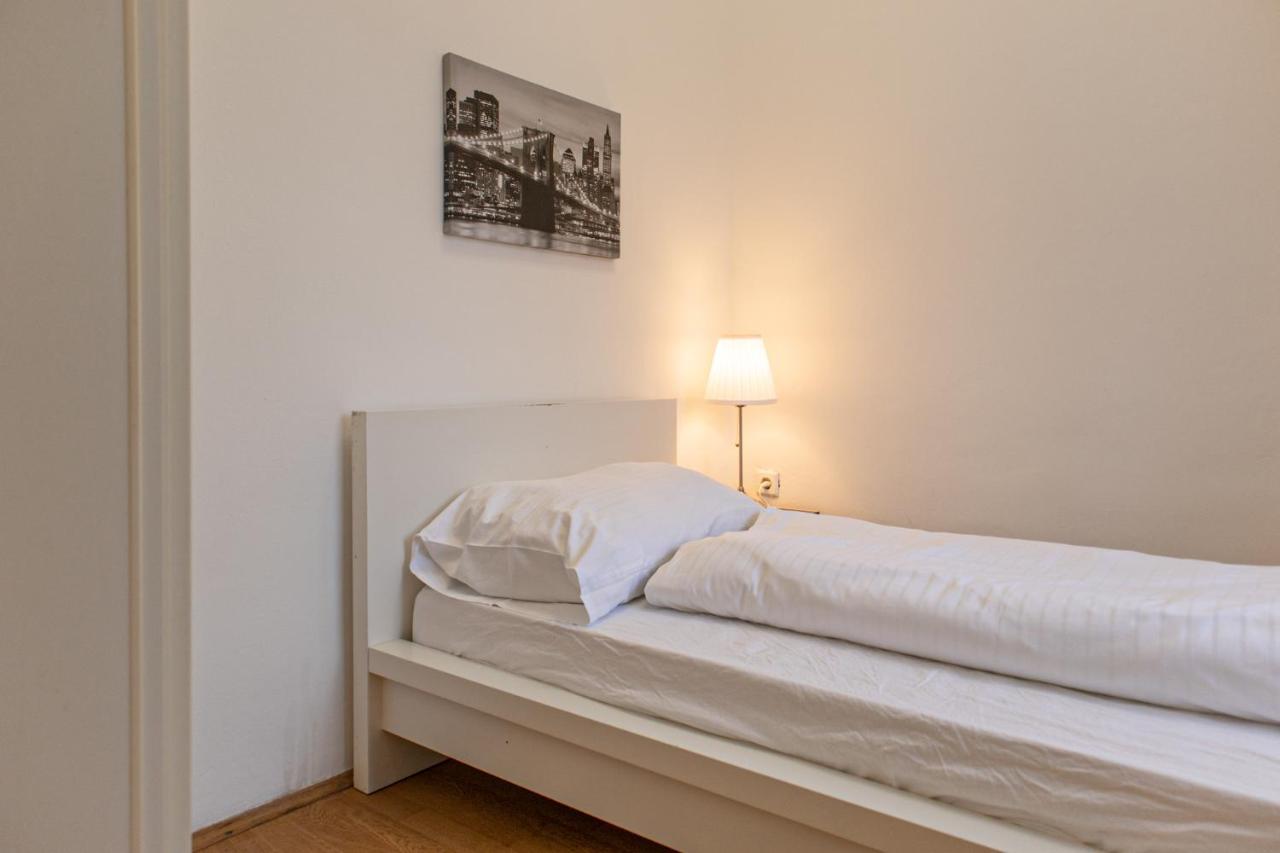 Apartament Spacious 2br Apt.-near Wiener Stadthalle *