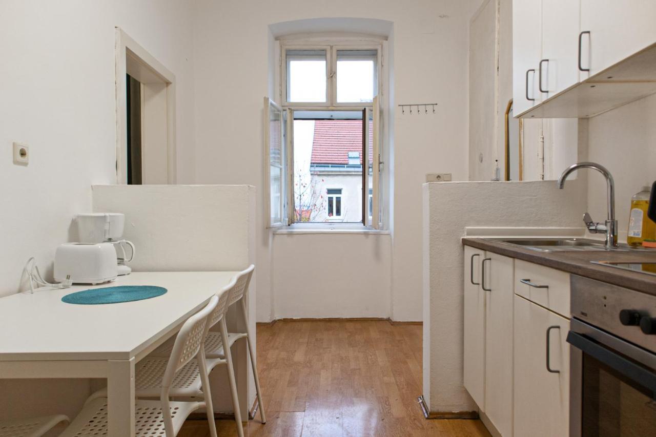 Spacious 2br Apt.-near Wiener Stadthalle Wiedeń